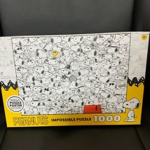 Peanuts Snoopy Puzzle❤️🖤💛 new in box
